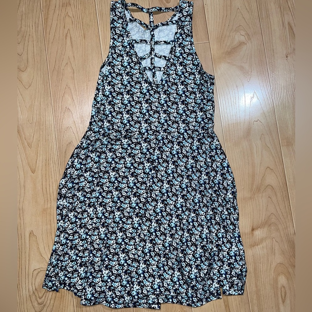 Aeropostale Black and White Floral Backless Dress